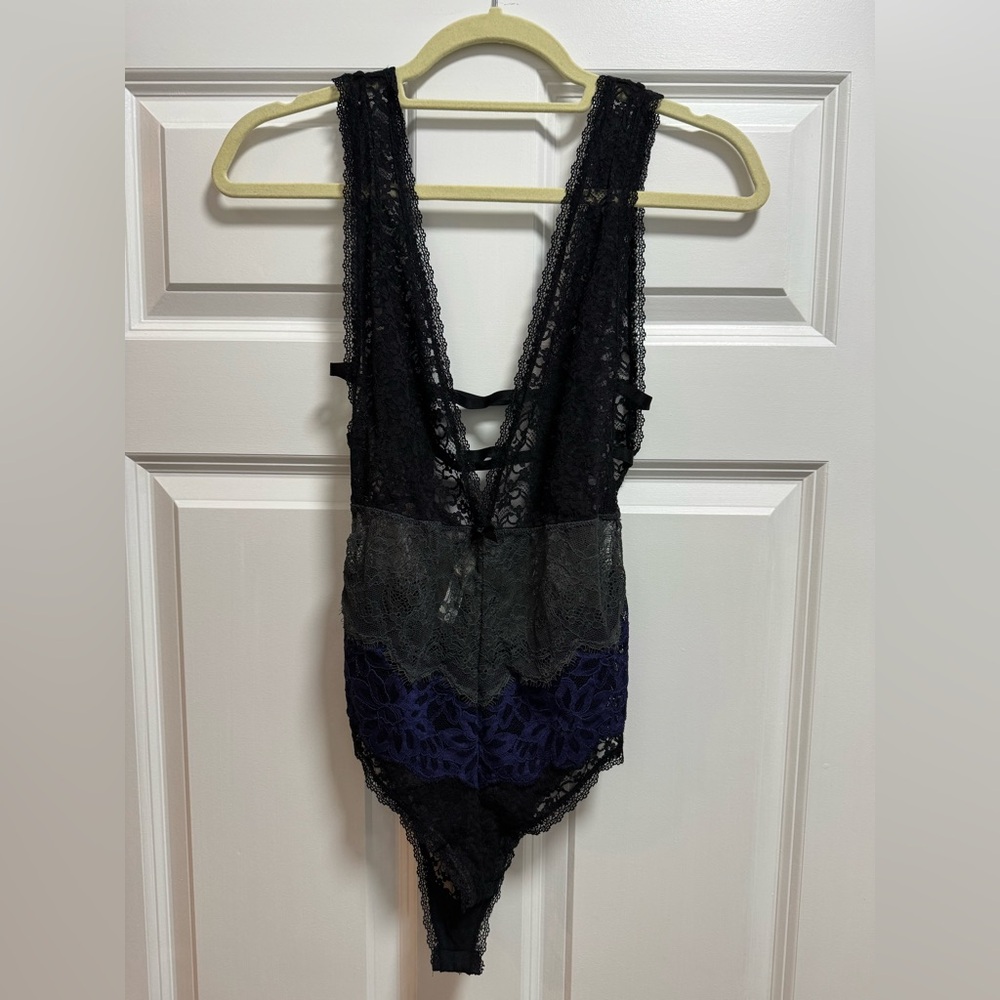 Free People Intimately Black and Blue Lace Bodysuit - Picture 4 of 11